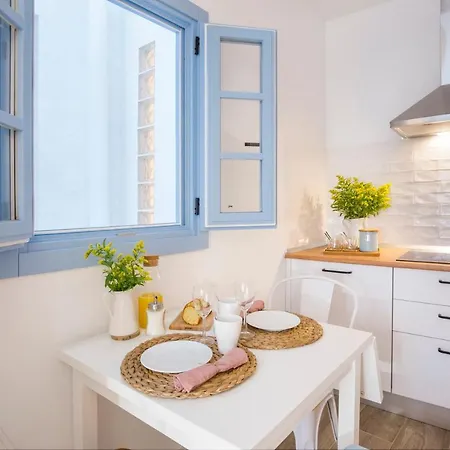 Apartment Centro Blue Window