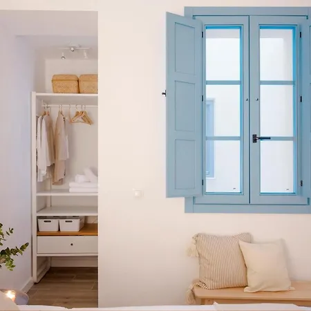 Centro Blue Window Apartment *